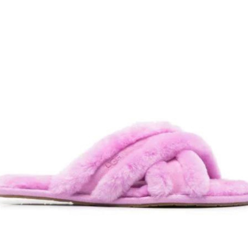 Ugg - Picture 1 of 5